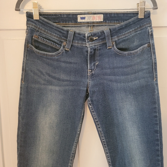 Levi's Denim Curve Low-rise Jeans - Picture 2 of 7
